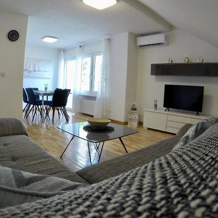 ז'סניסה Holiday Apartment Lavanda Sumpetar מראה חיצוני תמונה