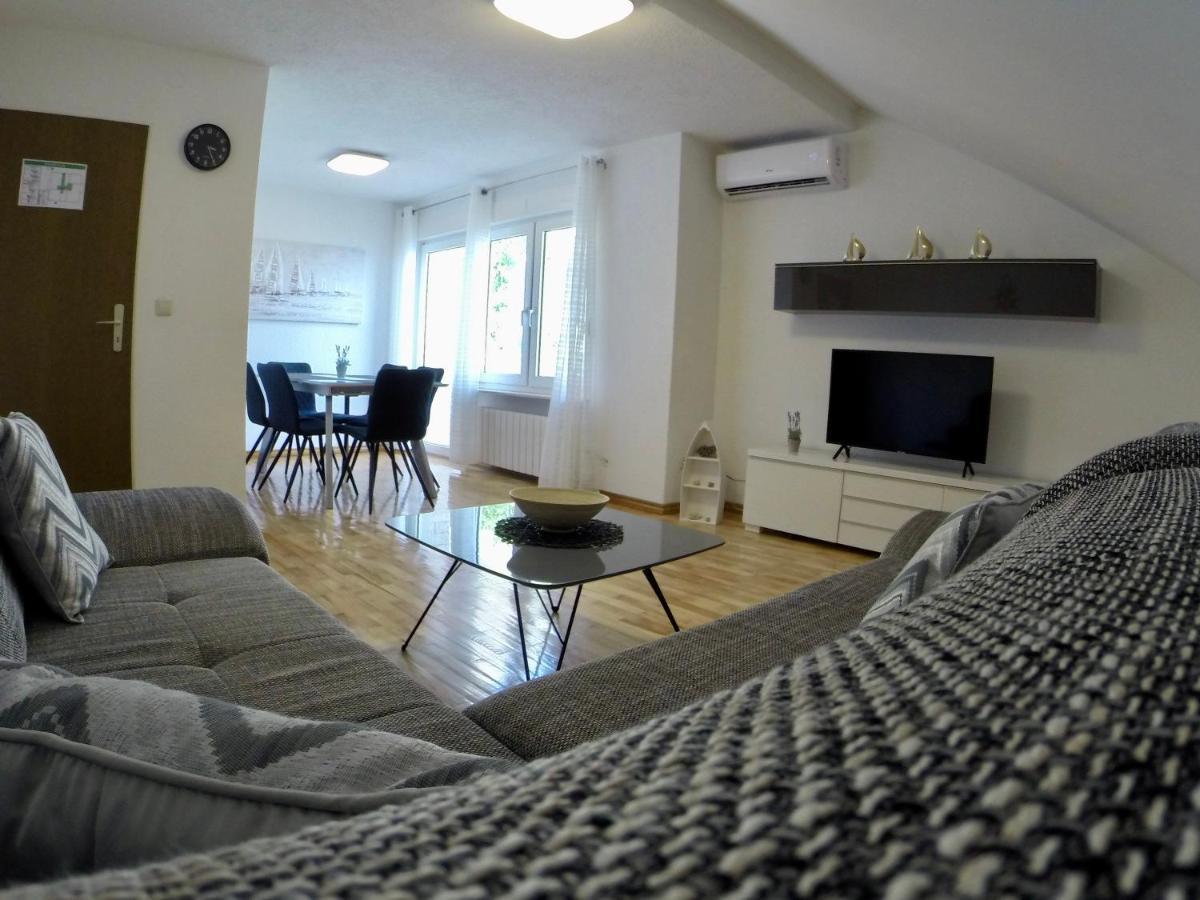 ז'סניסה Holiday Apartment Lavanda Sumpetar מראה חיצוני תמונה