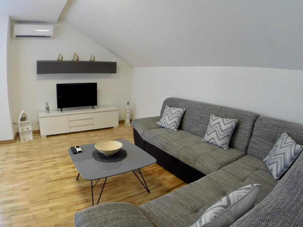 ז'סניסה Holiday Apartment Lavanda Sumpetar מראה חיצוני תמונה